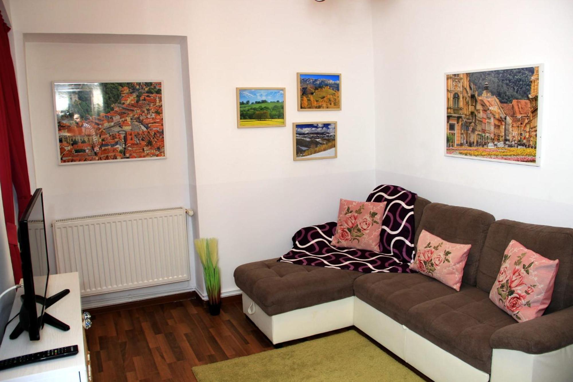 John Residence Apartment Brasov With Parking Option Екстериор снимка