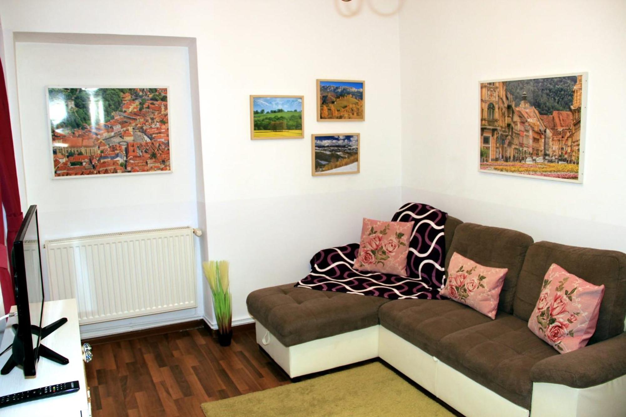 John Residence Apartment Brasov With Parking Option Екстериор снимка