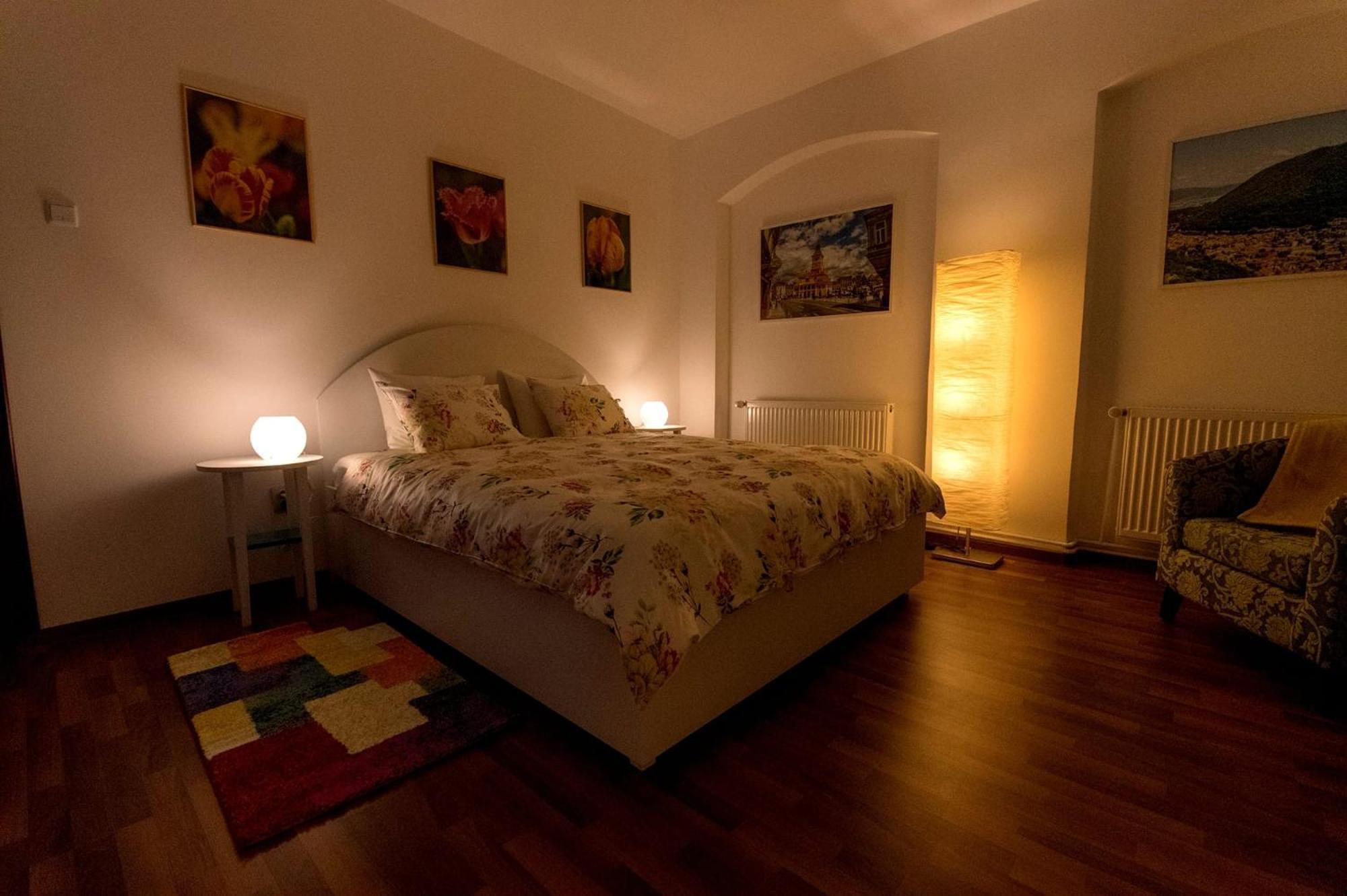 John Residence Apartment Brasov With Parking Option Екстериор снимка