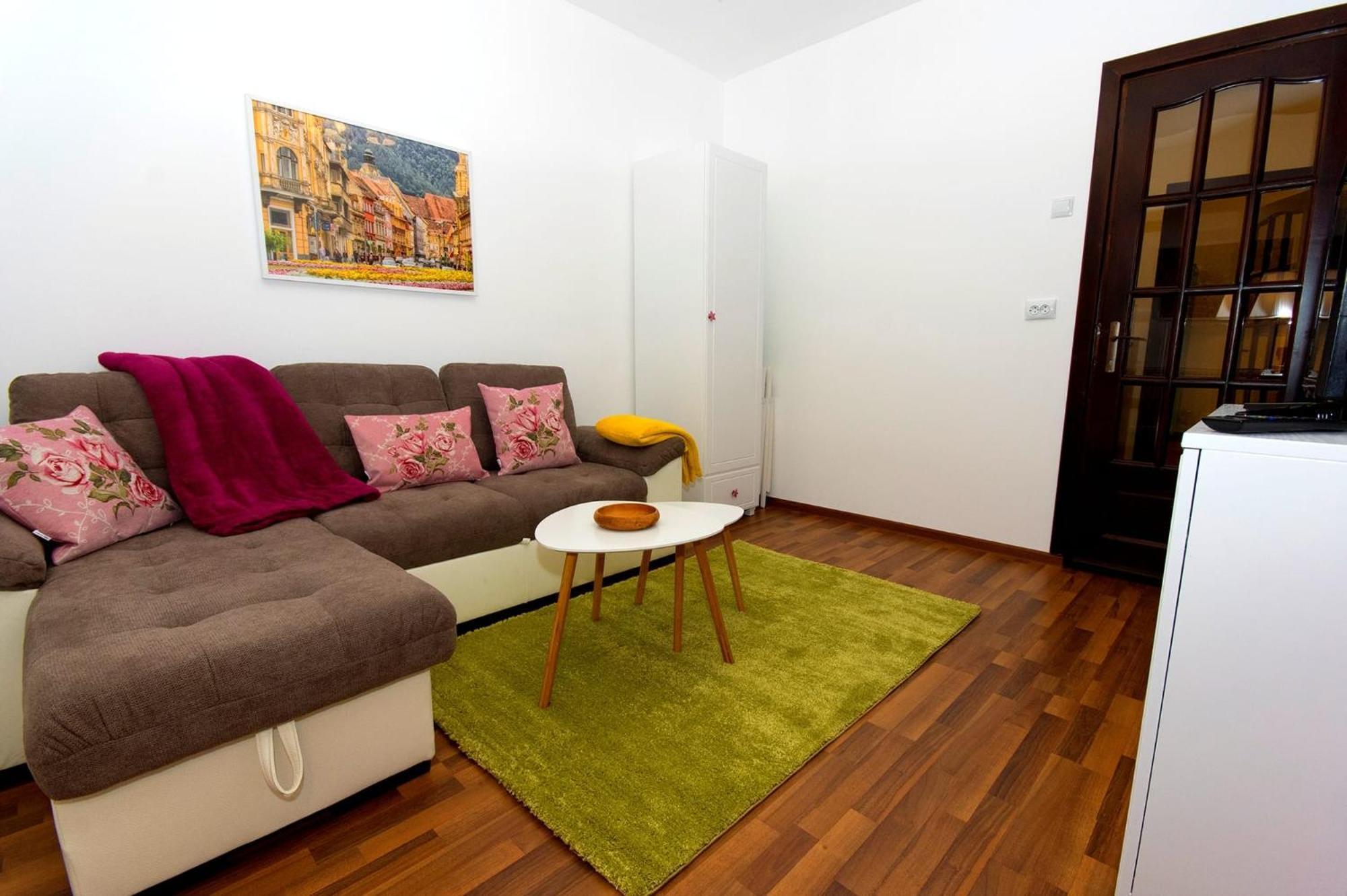 John Residence Apartment Brasov With Parking Option Екстериор снимка
