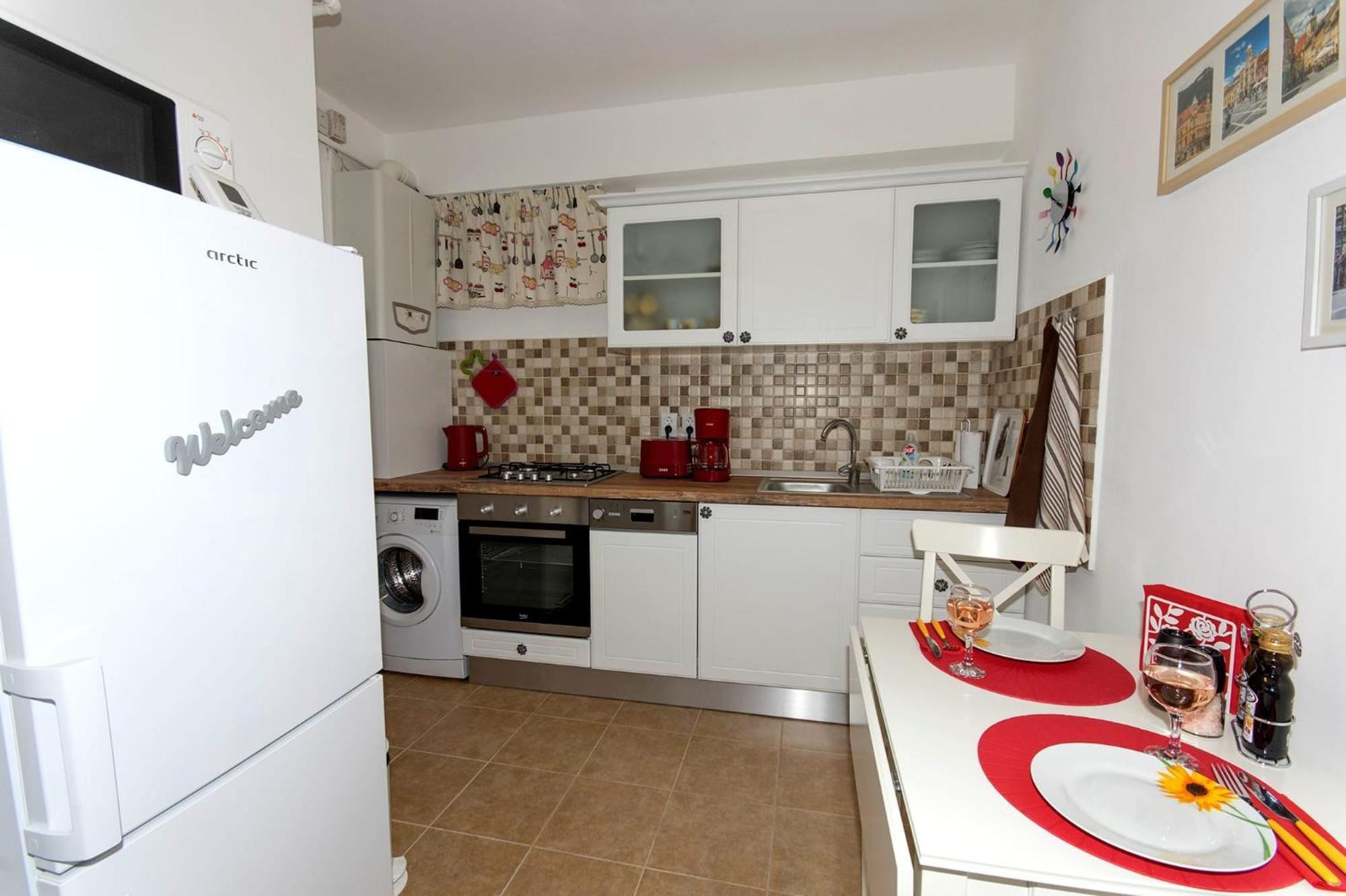 John Residence Apartment Brasov With Parking Option Екстериор снимка