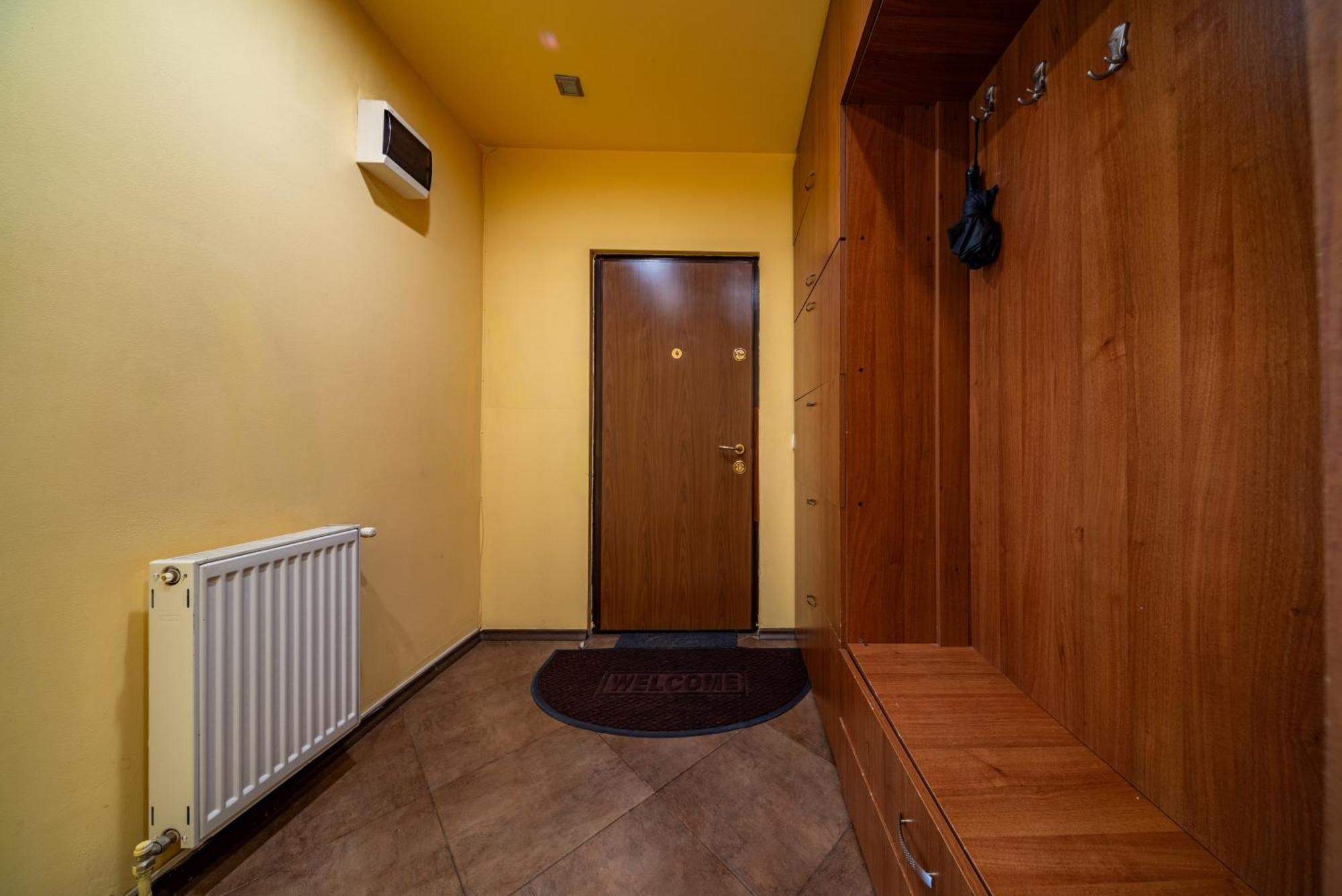 John Residence Apartment Brasov With Parking Option Екстериор снимка