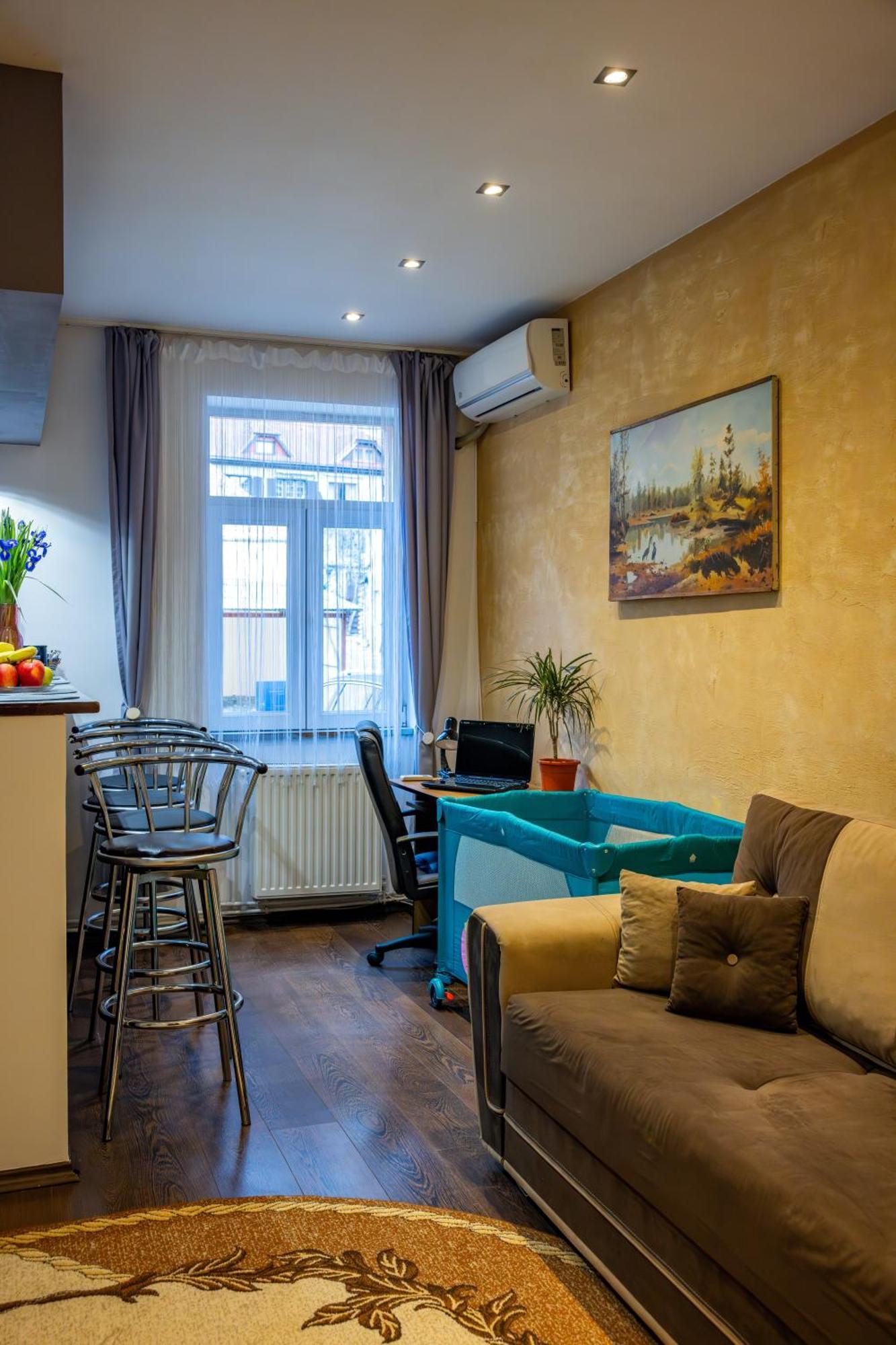 John Residence Apartment Brasov With Parking Option Екстериор снимка
